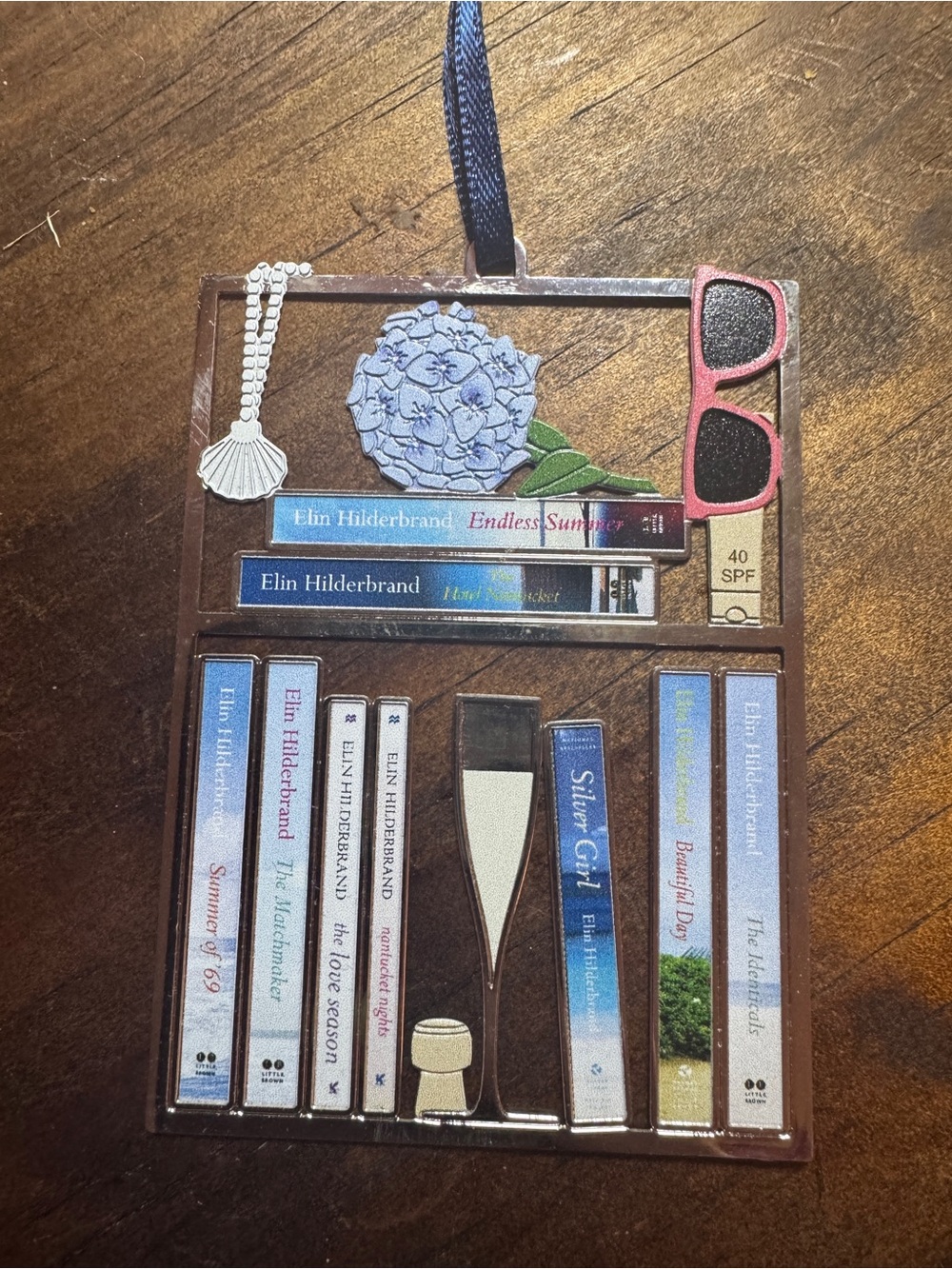 Elin Hilderbrand collectible book ornament